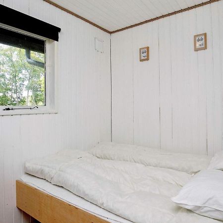4 Person Holiday Home In L S Laeso Екстер'єр фото