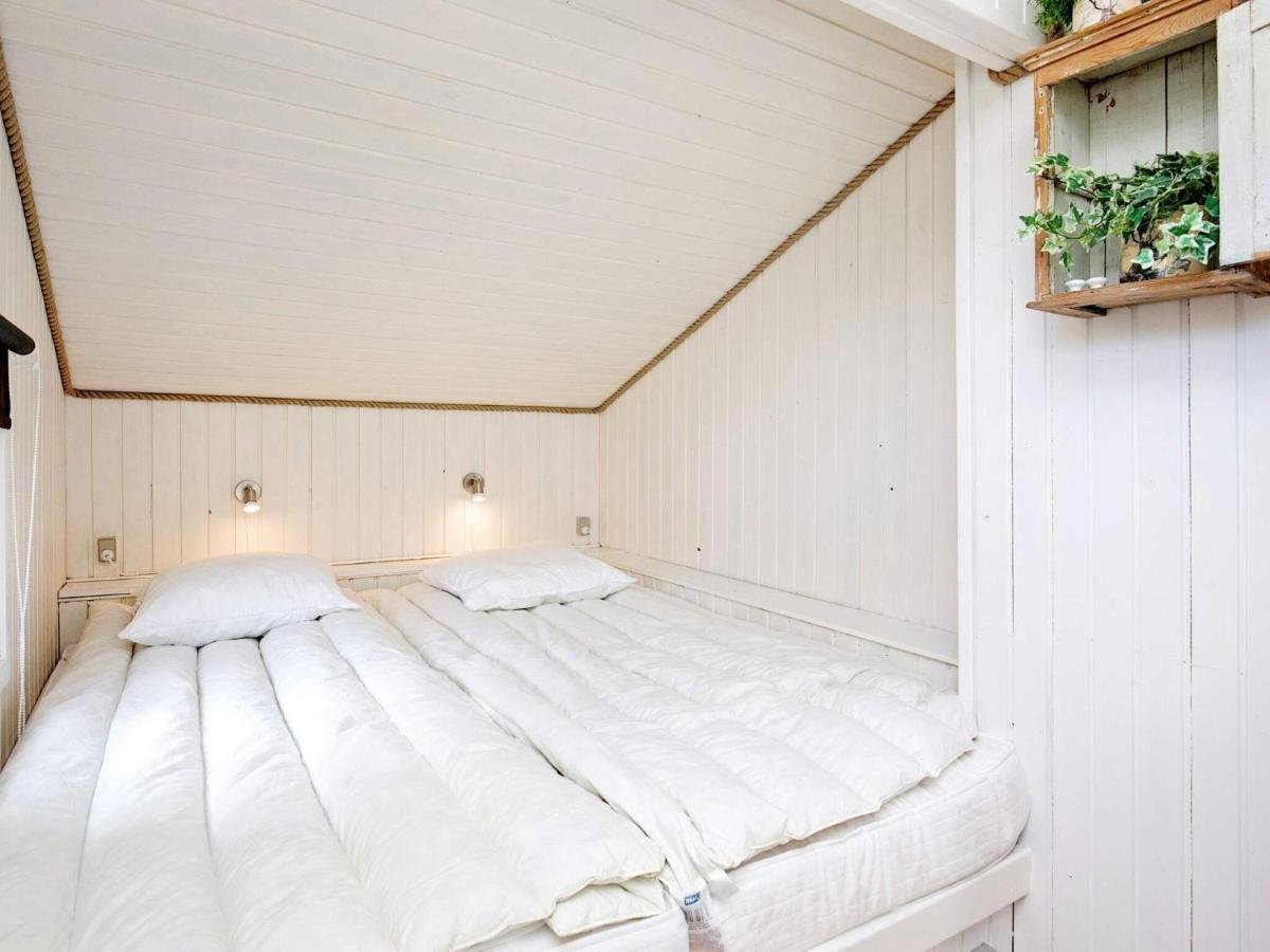 4 Person Holiday Home In L S Laeso Екстер'єр фото